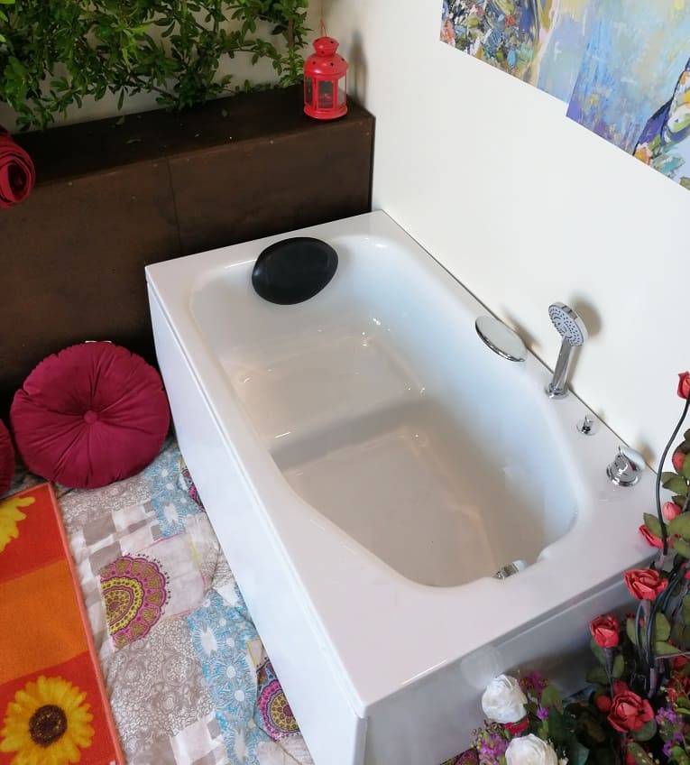 VASCA BAGNO CON SEDUTA 105 X 70 -120 X 70 - 140 X 70