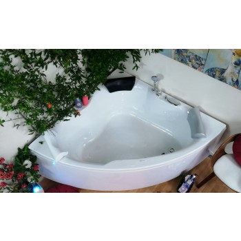 ESSENZIALE 140x140 VASCA DA BAGNO ANGOLARE