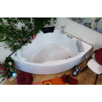 ESSENZIALE 150x150 VASCA DA BAGNO ANGOLARE