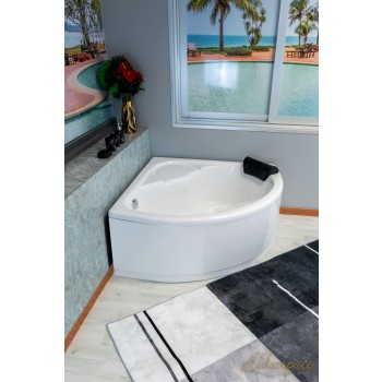IBIS 130X130 VASCA DA BAGNO ANGOLARE CON SEDUTA 