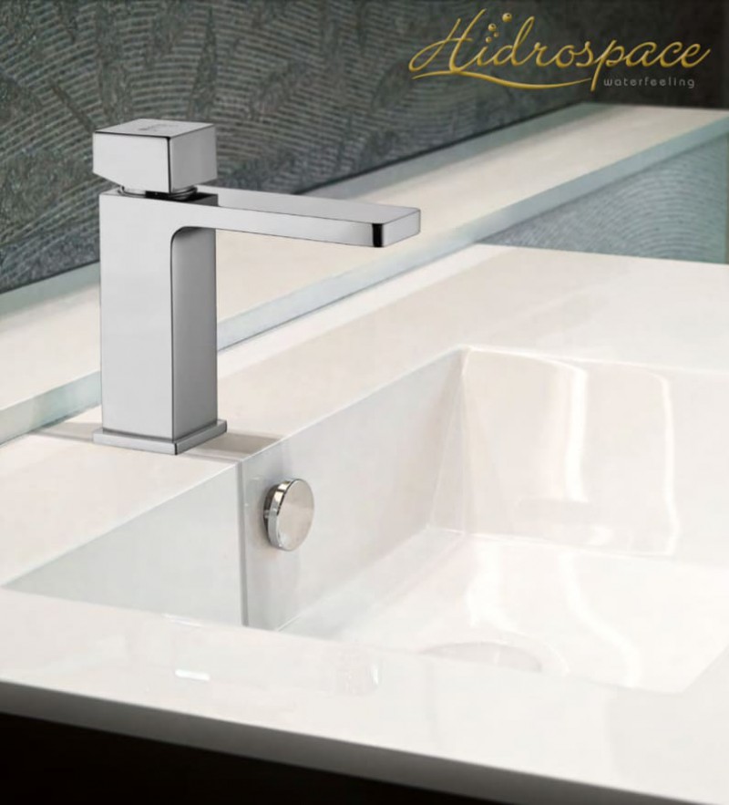 Minimal/Miscelatore lavabo D.35 con scarico click-clack 1″ 1/4 e attacchini flessibili