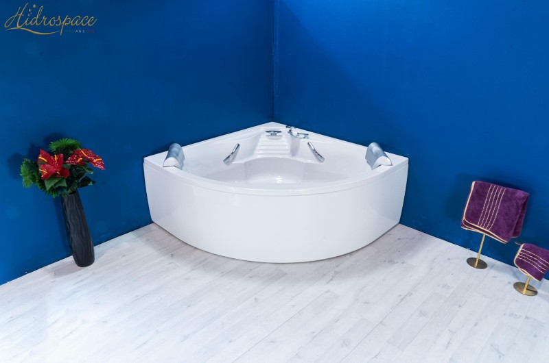 NIAGARA 150 x 150 VASCA DUE POSTI IDROMASSAGGIO ANGOLARE 1