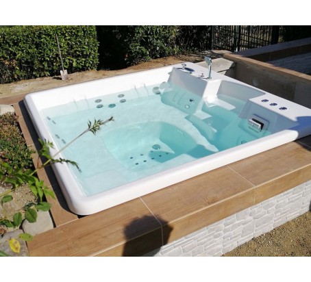 QUADRA 200 X 200 MINIPISCINA IDROMASSAGGIO 