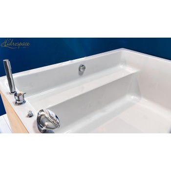 QUEEN 160 X 160 VASCA DA BAGNO PLURIPOSTO