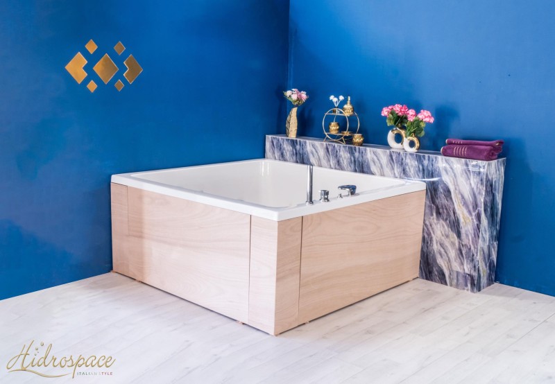 QUEEN 160 X 160 VASCA DA BAGNO PLURIPOSTO
