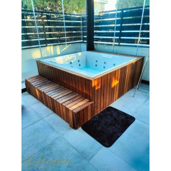 RIVIERA 180 x 190 MINI PISCINA IDROMASSAGGIO