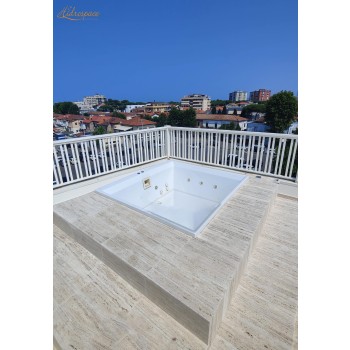 RIVIERA 180 x 190 PISCINA IDROMASSAGGIO