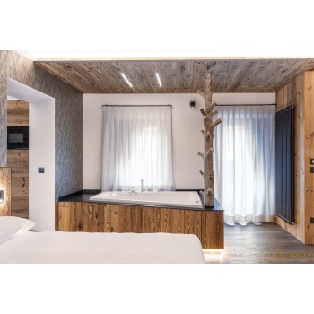 TRIAL 130 X 170 1VASCA DA BAGNO IDROMASSAGGIO ASIMMETRICA